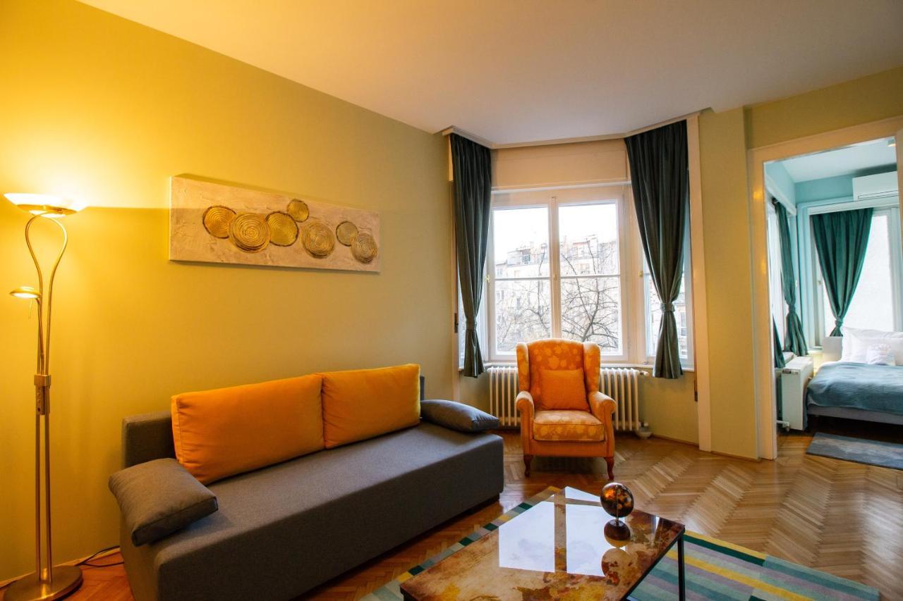 Small Paris Budapest Exterior foto